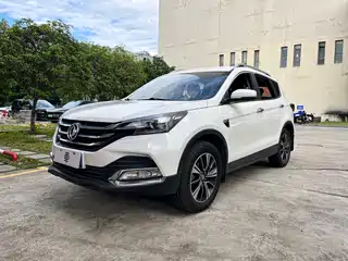Dongfeng Aeolus Fengshen AX7 2017