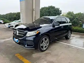 Mercedes-Benz GLE 2016
