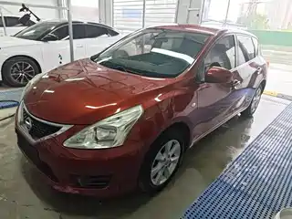 Nissan Tiida 2014