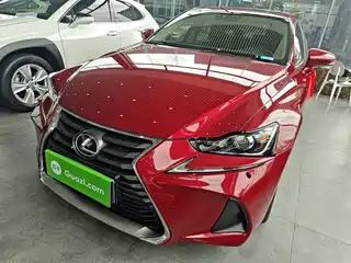 Lexus Lexus IS 2017
