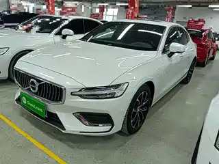 Volvo S60 2022