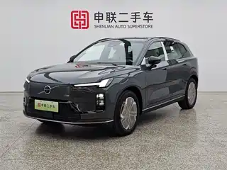 Volvo Volvo XC70 Plug-in Hybrid 2025