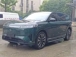 Dongfeng Yipai eπ008 2025