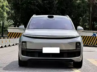 Li Auto L8 2023