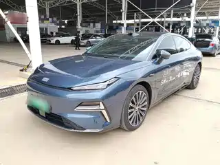 Geely Galaxy Xingyao 8 2025