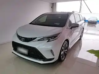 Toyota Granvia 2023