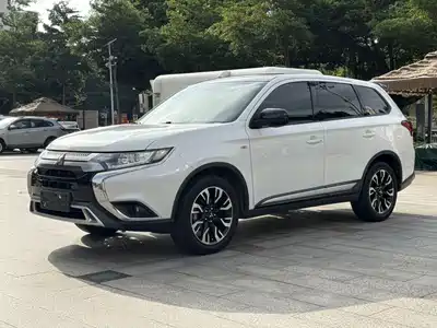 Mitsubishi Outlander 2021