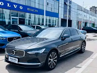 Volvo S90 2023