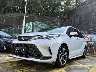 Toyota Granvia 2024