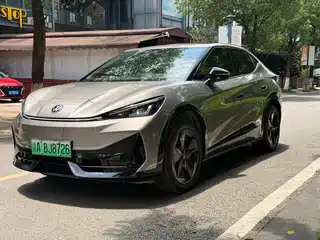 Volkswagen Unique 06 2025