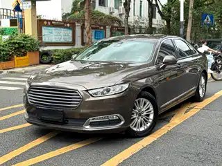 Ford Taurus 2016