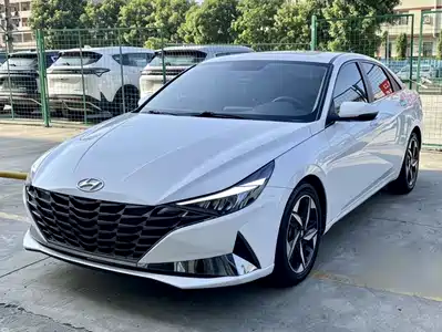 Hyundai Elantra 2023