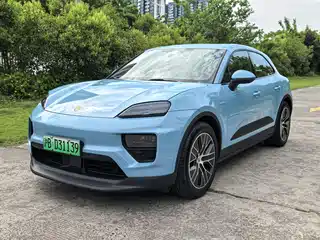Porsche Macan EV 2024