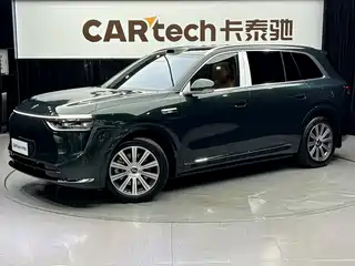 AITO Wenjie M8 2025