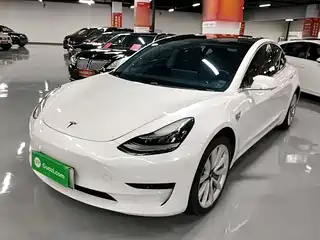 Tesla Model 3 2020