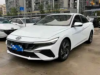 Hyundai Elantra 2024