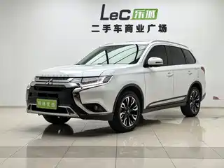 Mitsubishi Outlander 2020
