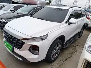 Hyundai Santa Fe 2023
