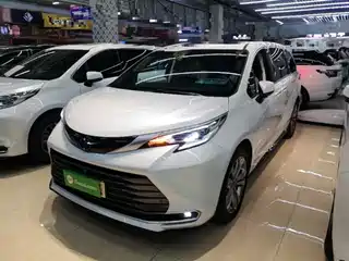 Toyota Sienna 2024