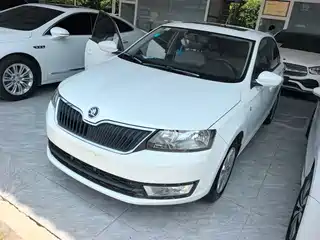 Škoda Rapid 2015