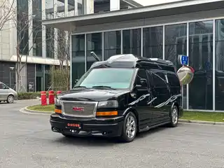 GMC Savana 2011