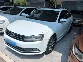 Volkswagen Sagitar 2016