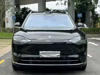 AITO Wenjie M9 2025
