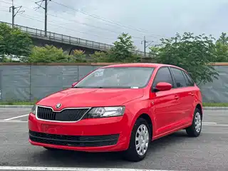 Škoda Rapid Spaceback 2014