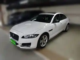 Jaguar XF 2016