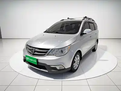Baojun 730 2015
