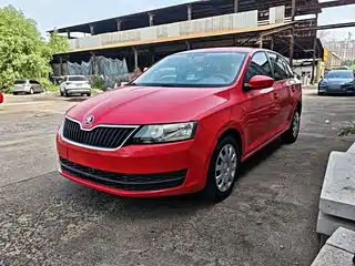 Škoda Rapid Spaceback 2016