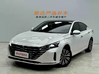 Nissan Teana 2023