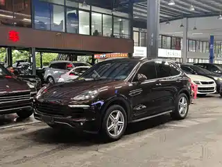 Porsche Cayenne 2014