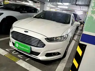 Ford Mondeo 2015