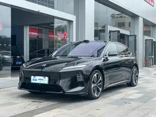 NIO NIO ET5T 2025