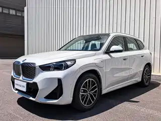 BMW BMW iX1 2025