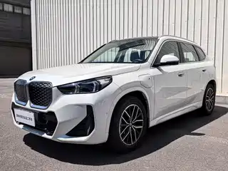 BMW BMW iX1 2025