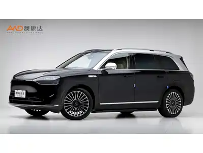 AITO Wenjie M9 2025