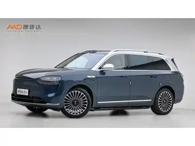 AITO Wenjie M9 2025