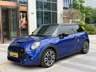 MINI MINI 2020