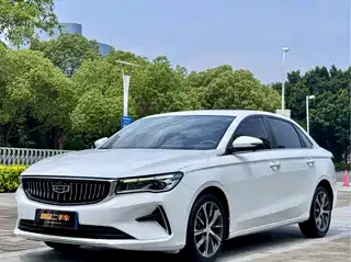 Geely Emgrand 2021