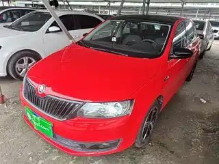 Škoda Rapid Spaceback 2015