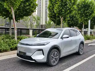 Geely Galaxy Starship 7 EM-i 2025