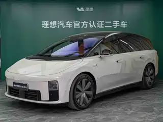 Li Auto Li i8 2025