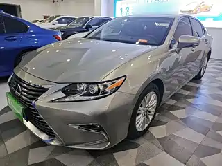 Lexus ES 2017