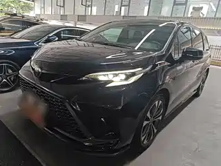 Toyota Granvia 2022
