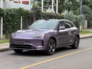 AITO Wenjie M5 2025