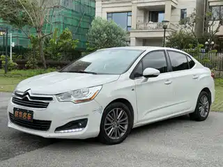 Citroën C4L 2013