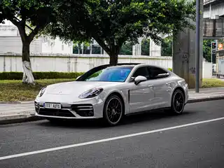 Porsche Panamera 2016