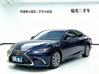 Lexus ES 2021
